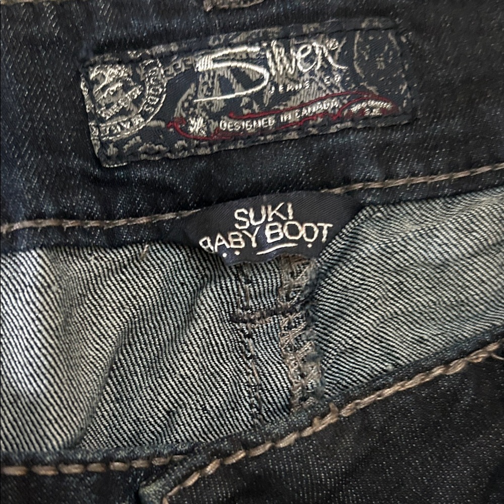 Silver Jeans Dark Indigo  Jeans with Contrast Stitching - Picture 4 of 8